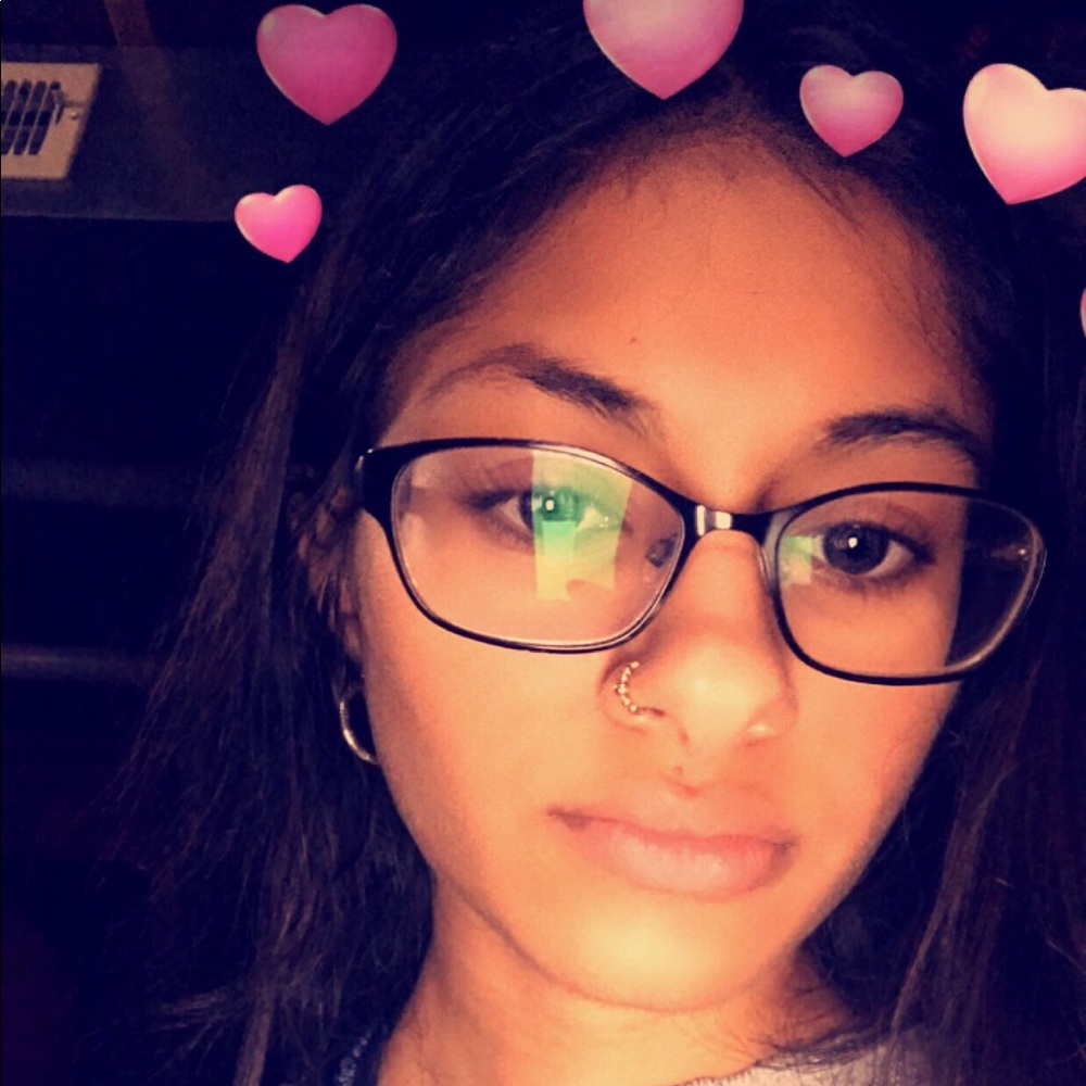 Meet your Posher, Priya